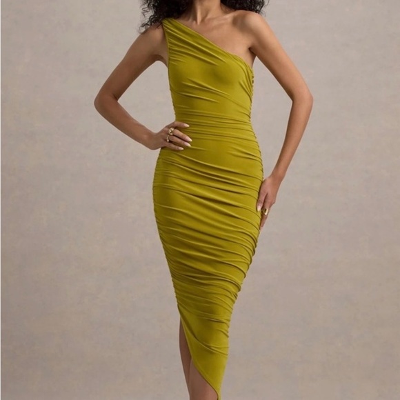 Club L London Dresses & Skirts - Club L London One-Shoulder Mustard Dress